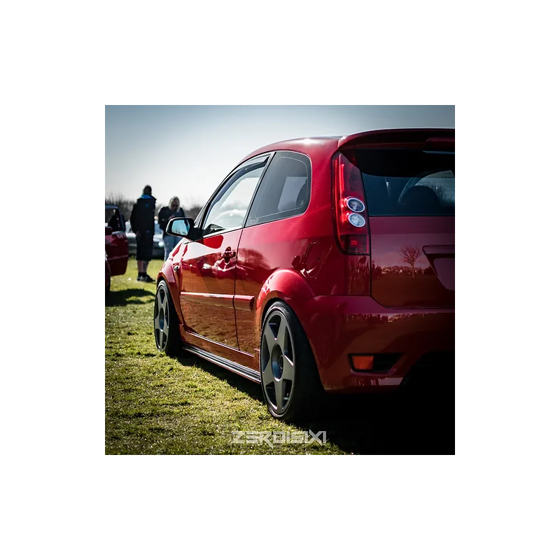 jupe latérale Ford Fiesta MK6 ST150 jupe latérale Ford Fiesta MK6 ST150
