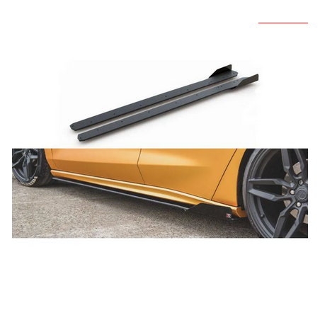 Street Pro Rajouts Des Bas De Caisse + Flaps Maxton - Ford Focus ST / ST-Line Mk4 Noir + Rabats Brillant